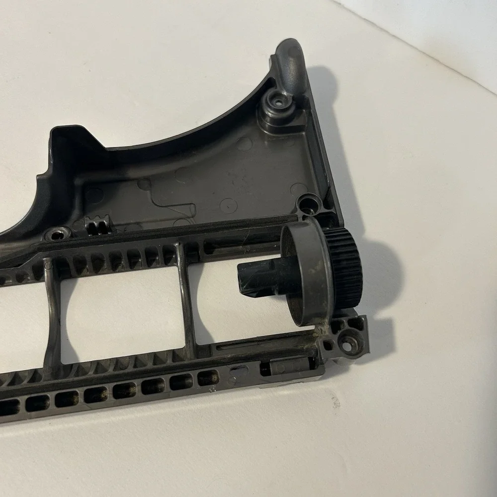 Dyson DC25 Vacuum Cleaner Head Base Plate Brush Bar Housing OEM 916184-01